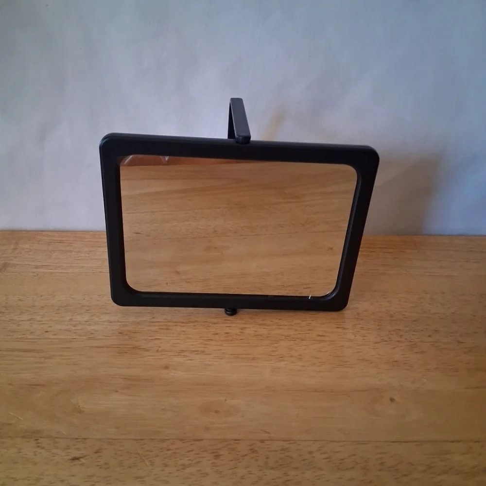 Womans Makeup Mirror - Picture 3 of 5
